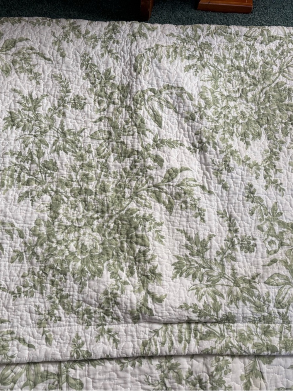 Green Floral Quilt with Matching Sham - Picture 3 of 8